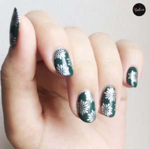 Stamping nailart silver green