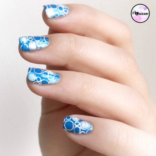 Blue summer nails