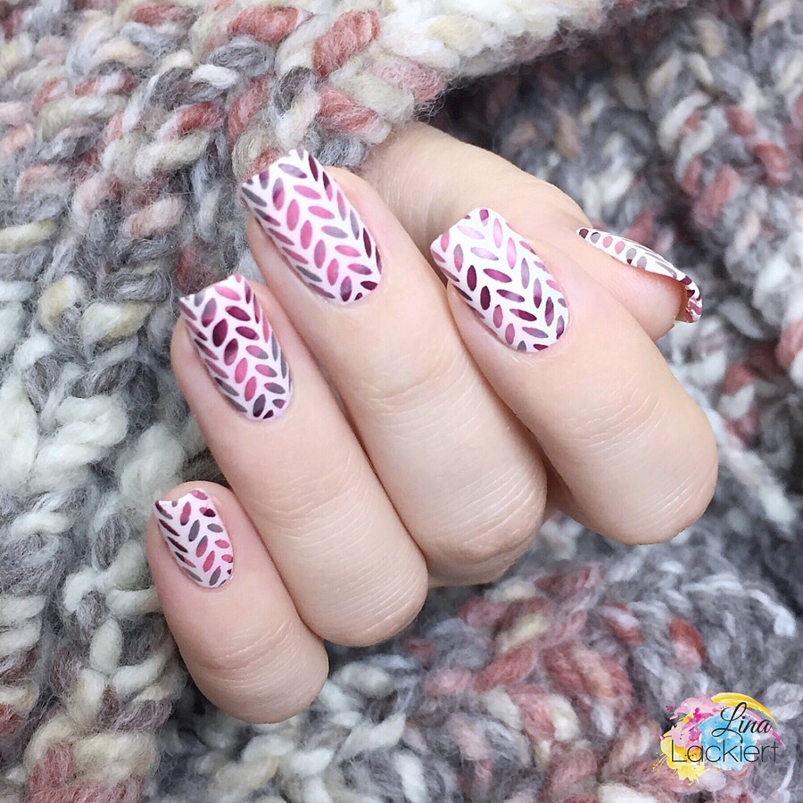 Knitted Nails